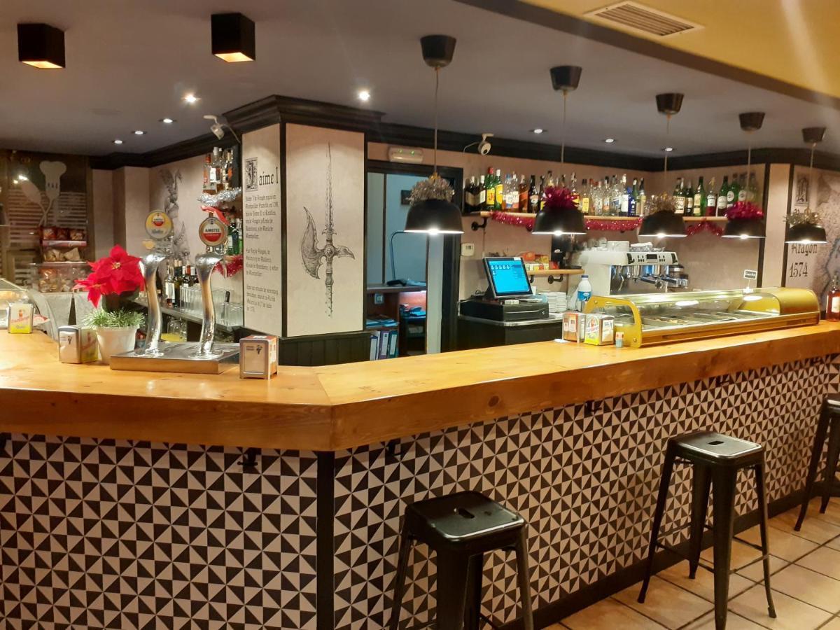 Hostal Jaime I Χουέσκα Εξωτερικό φωτογραφία
