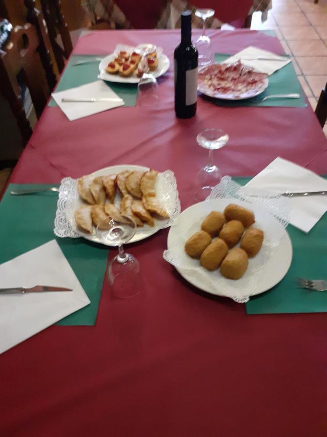 Hostal Jaime I Χουέσκα Εξωτερικό φωτογραφία